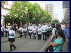 6A Avenida, Old Town 27 - parade